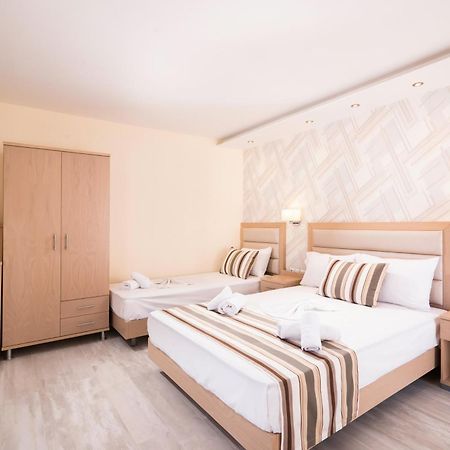 Aparthotel Star Bay Luxury à Limenaria  Chambre photo